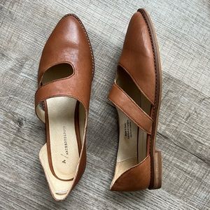 New Anthropologie Sapena leather flats